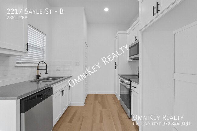 Photo - 2217 Sayle St Unidad B