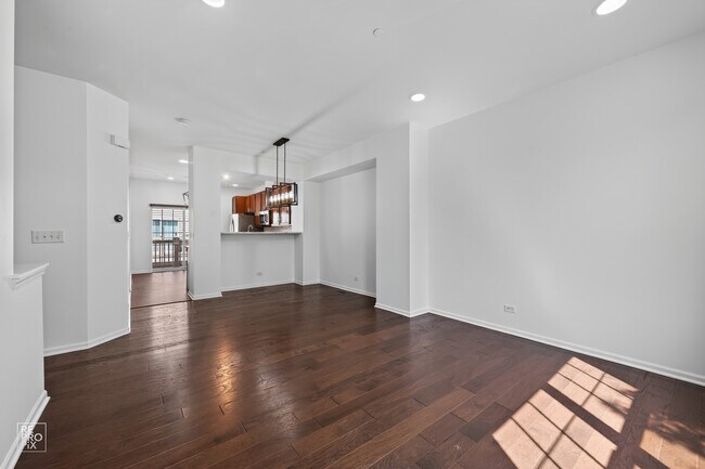 Photo - 220 Laurel Ave