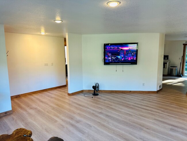 Photo - Beautiful Acreage Property