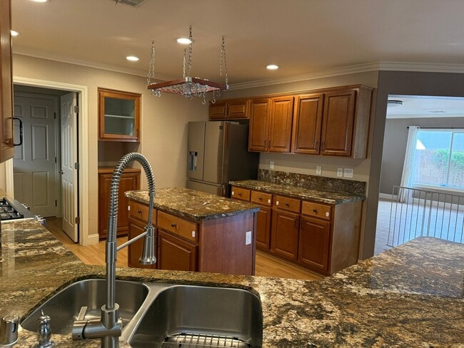 Photo - Beautiful Royal Highlands Home with stylish upgrades thoughhout!