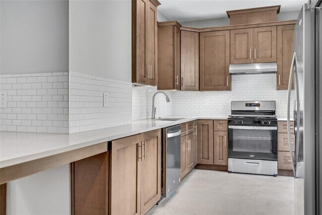 Photo - 5612 Clay Ave