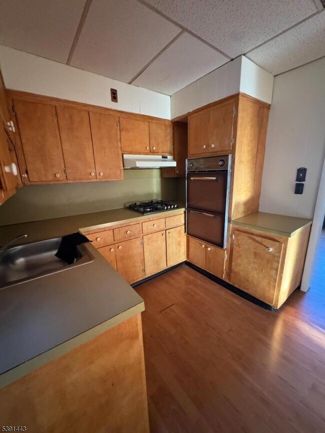 Photo - 16 Cutler St