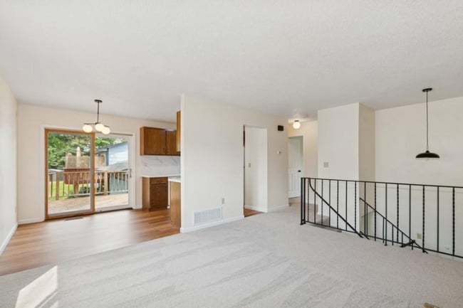 Building Photo - 8983 Vinewood Ln N