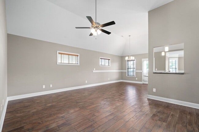 Photo - 515 Sourwood Dr