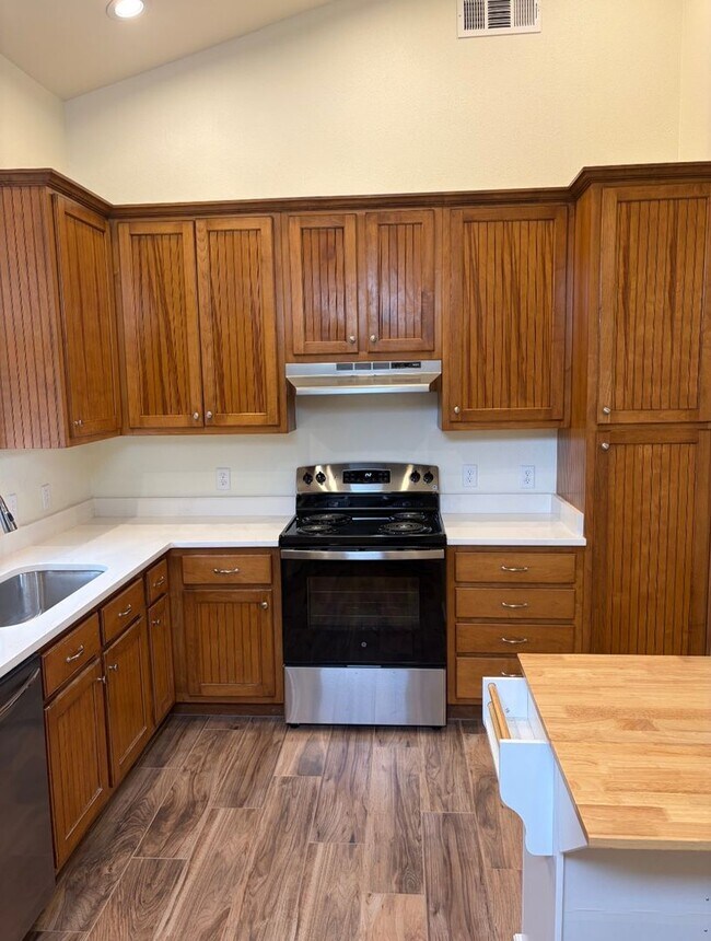 1817 Dara Dr Unit Highland Park Houses