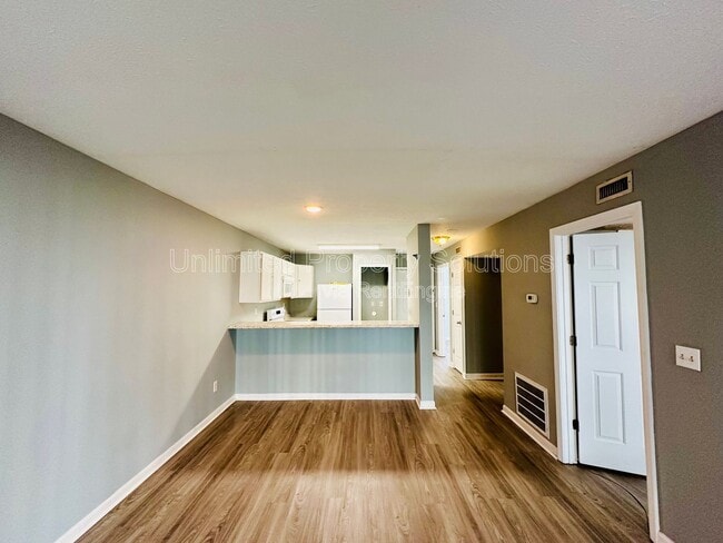 Photo - 209 Sunn Aire Ct Unit A