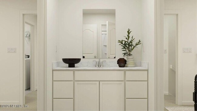 Photo - 84 Otsego Ln