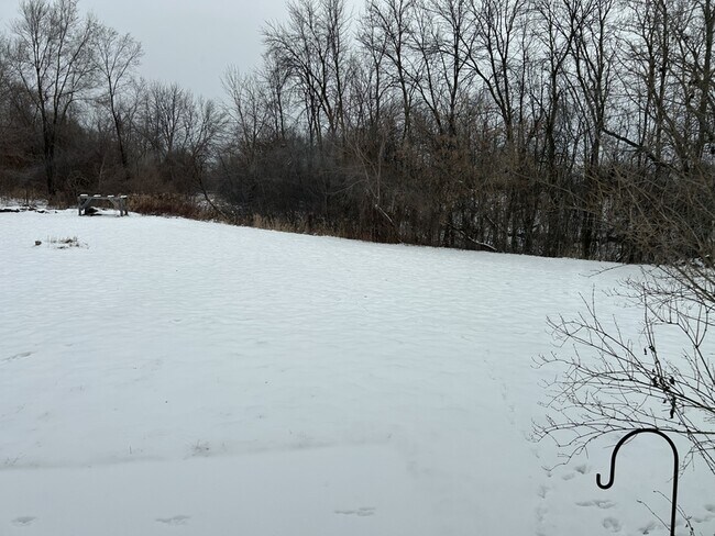 Photo - 700 Parkview Rd