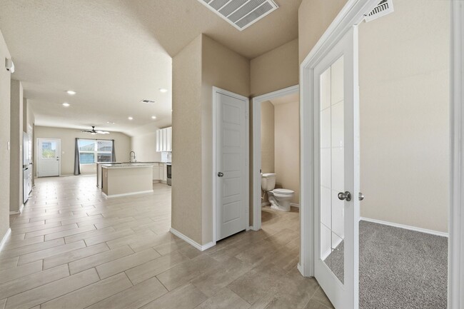 Photo - Spacious & Move-In Ready Rental in 78252 – Easy Access to Major Highways