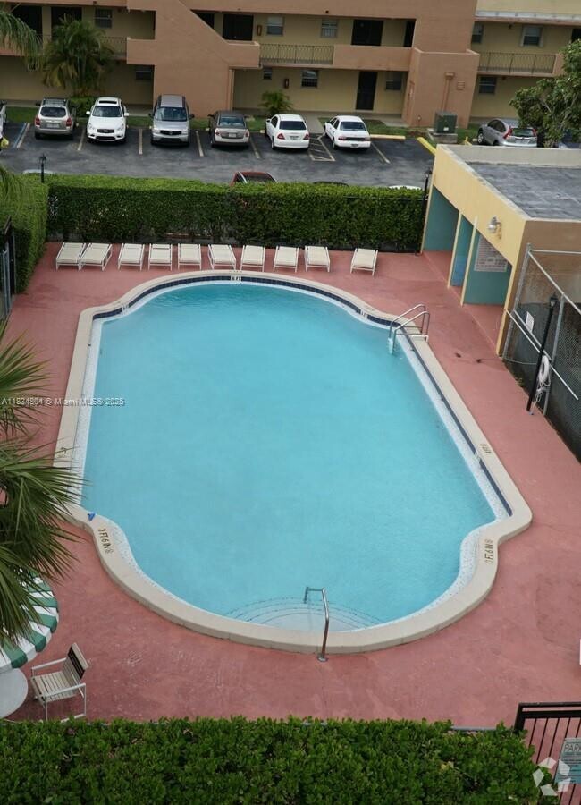 Building Photo - 140 NW 87th Ave Unit G214 Rental