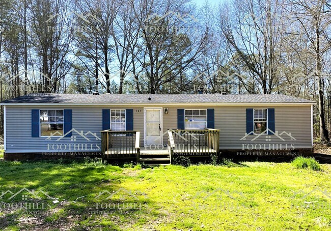 Building Photo - Woodfern Haven: 3-Bed, 2-Bath Mobile Home ...