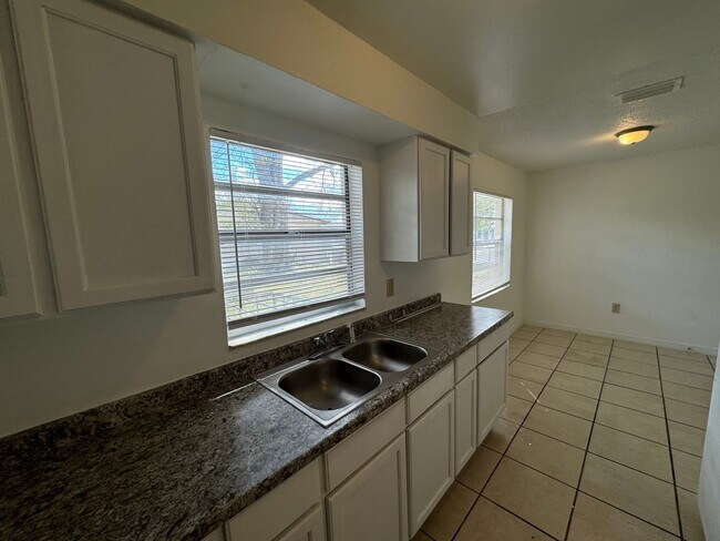 Photo - Beautiful 3 Bed Home in Orlando