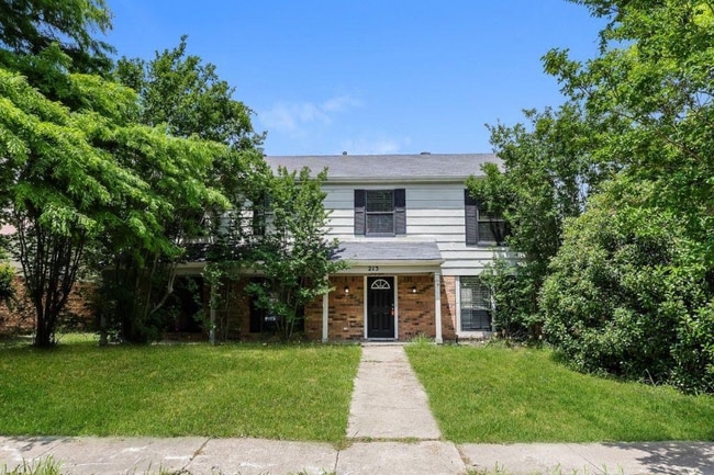 Photo - 453 Ripplewood Dr House