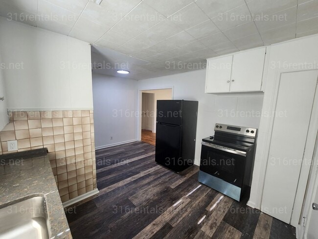 Photo - $995 - 3 bedroom / 1 bathroom Single Family Home