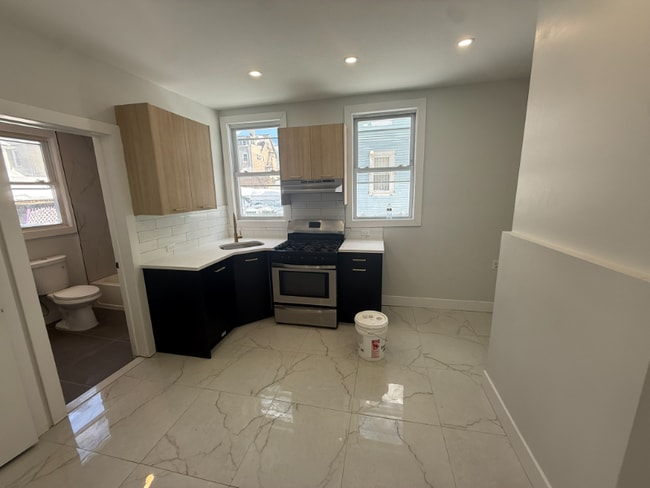 Photo - 575 13th Ave Unit 1