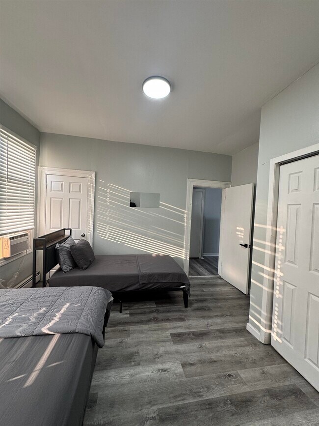 Photo - 1172 Summit Ave Unit #3