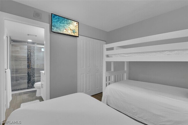 Photo - 890 S Collier Blvd Unidad 504