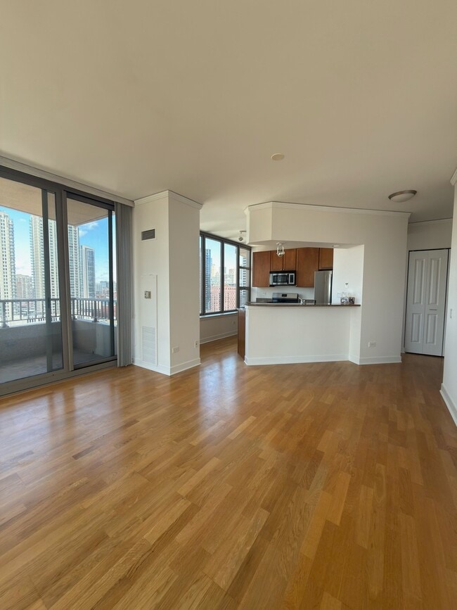 Photo - 200 N Jefferson St Unit 1504