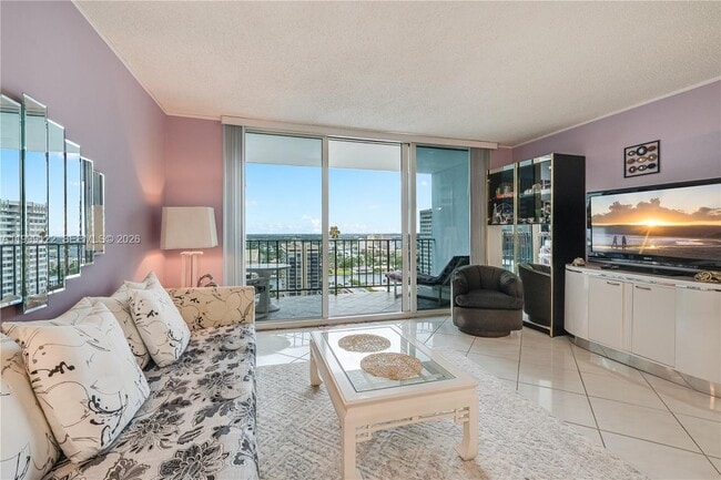 Building Photo - 2030 S Ocean Dr Unit 1903