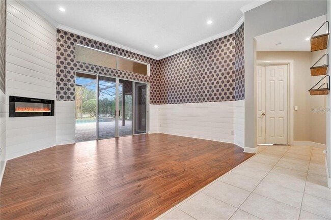 Photo - 1927 Watermere Ln