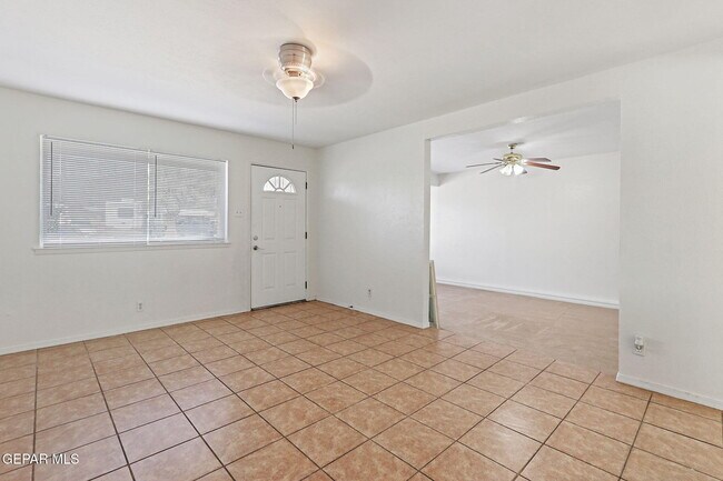 Photo - 10060 Kellogg St