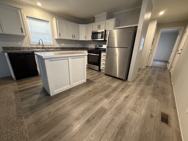 Photo - 38062 St Tropez Dr