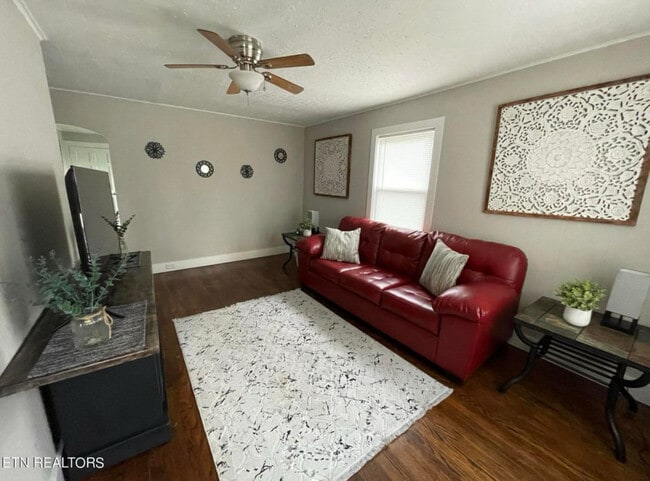 Photo - 2219 Atchley St