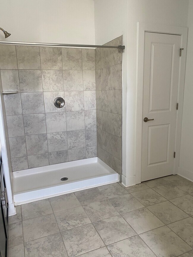 Photo - 714 Stiller Ln