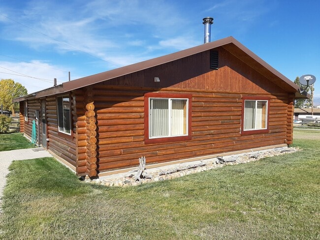 18 Genetti Dr