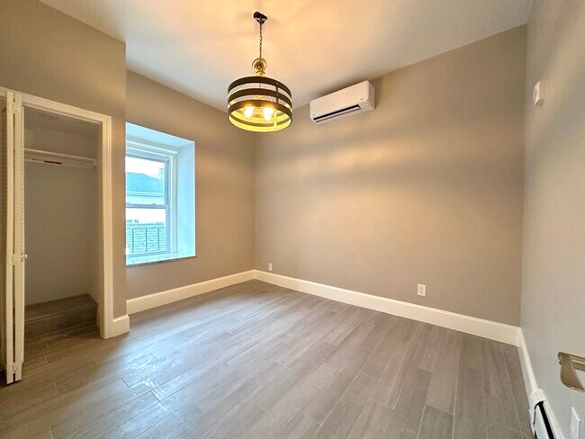 Photo - 1150 Cambridge St Unidad 3