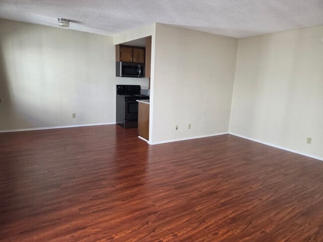 Photo - 1644 Colby Ave