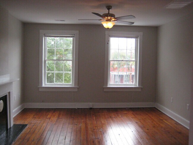 Photo - 715 W Clay St Unit B