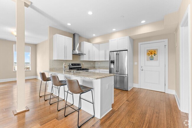 Building Photo - 380 W Broadway Unit 501 Rental