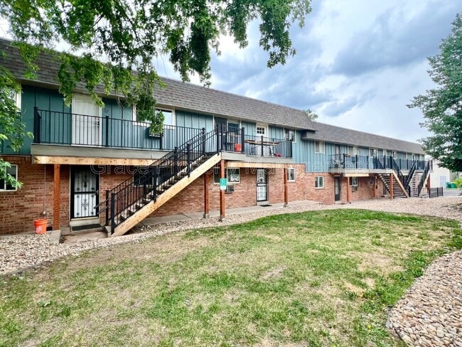 Building Photo - 5700 W 28th Ave Unit Apt 4