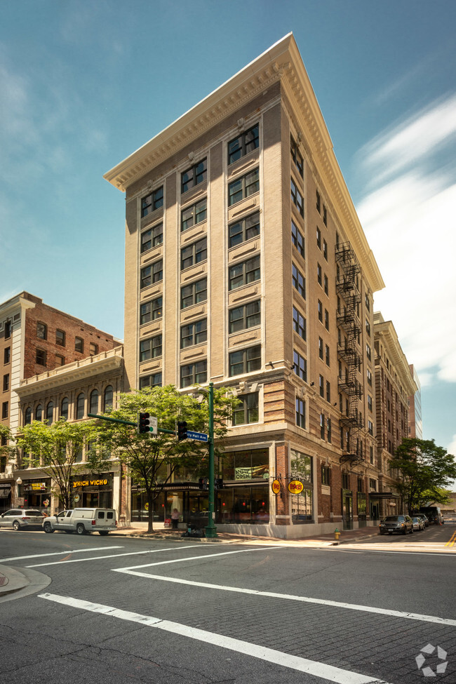 Building Photo - Century Rental