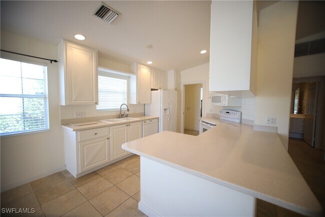 Photo - 7558 Rozzini Ln