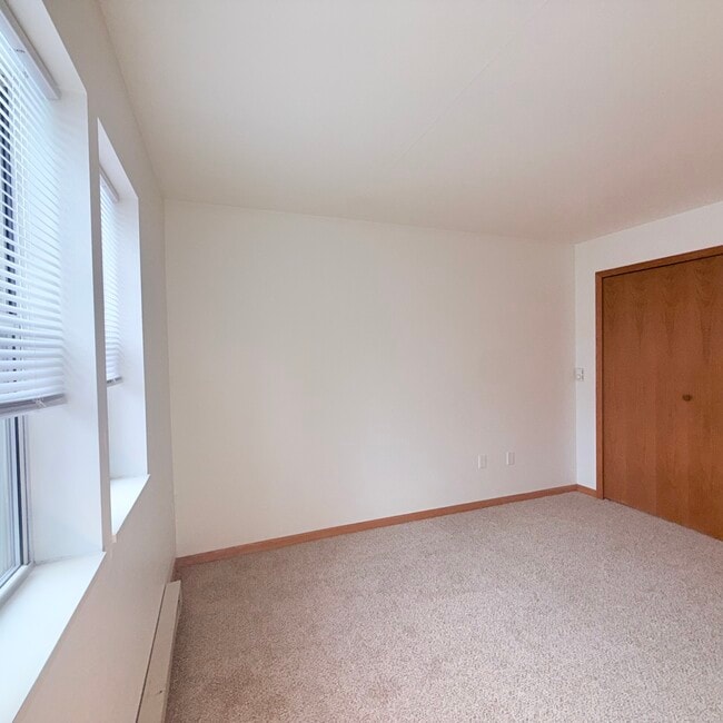 2 bedroom - Additional Bedroom