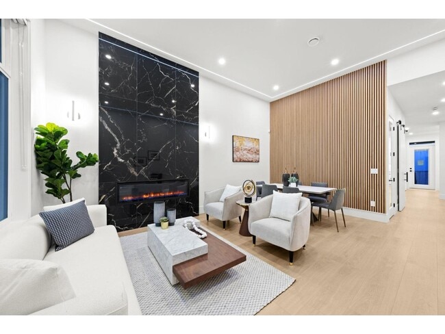 Photo - 16935-1690A 0A Ave