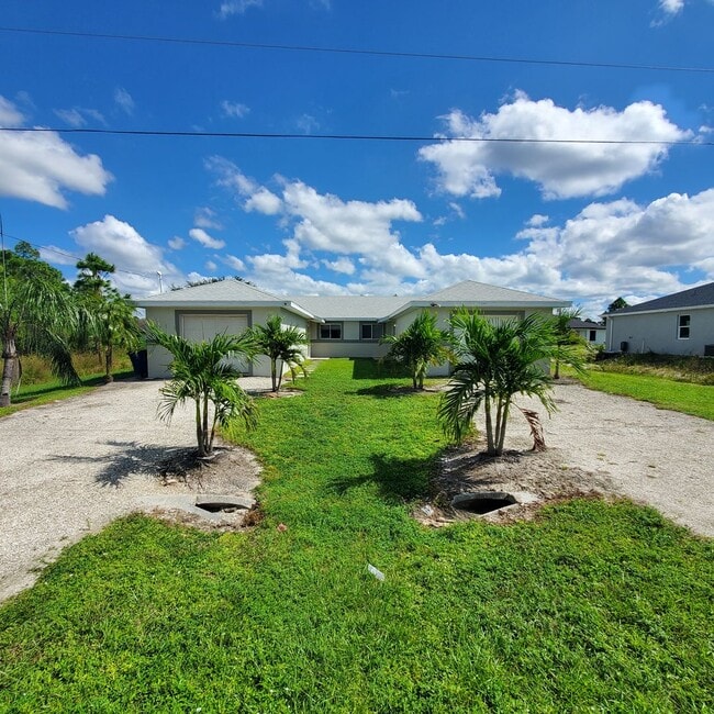 Photo - 777/779 Bedford Drive Unidad 779