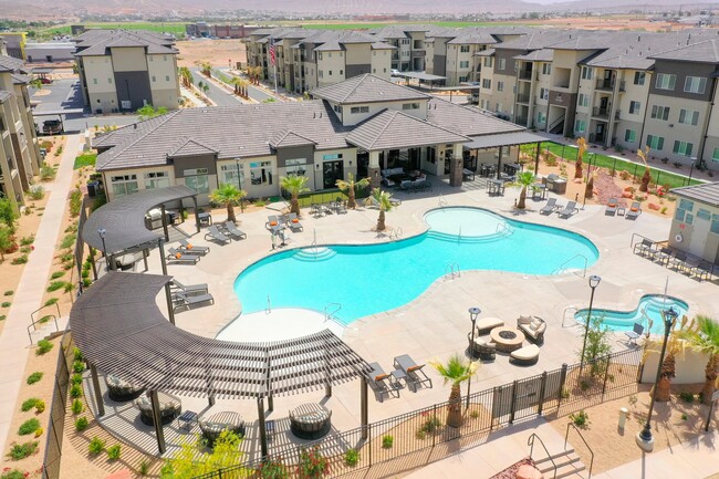 Photo - Brookfield Apartments