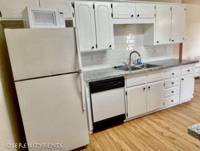 5209 Morning Glen Ln