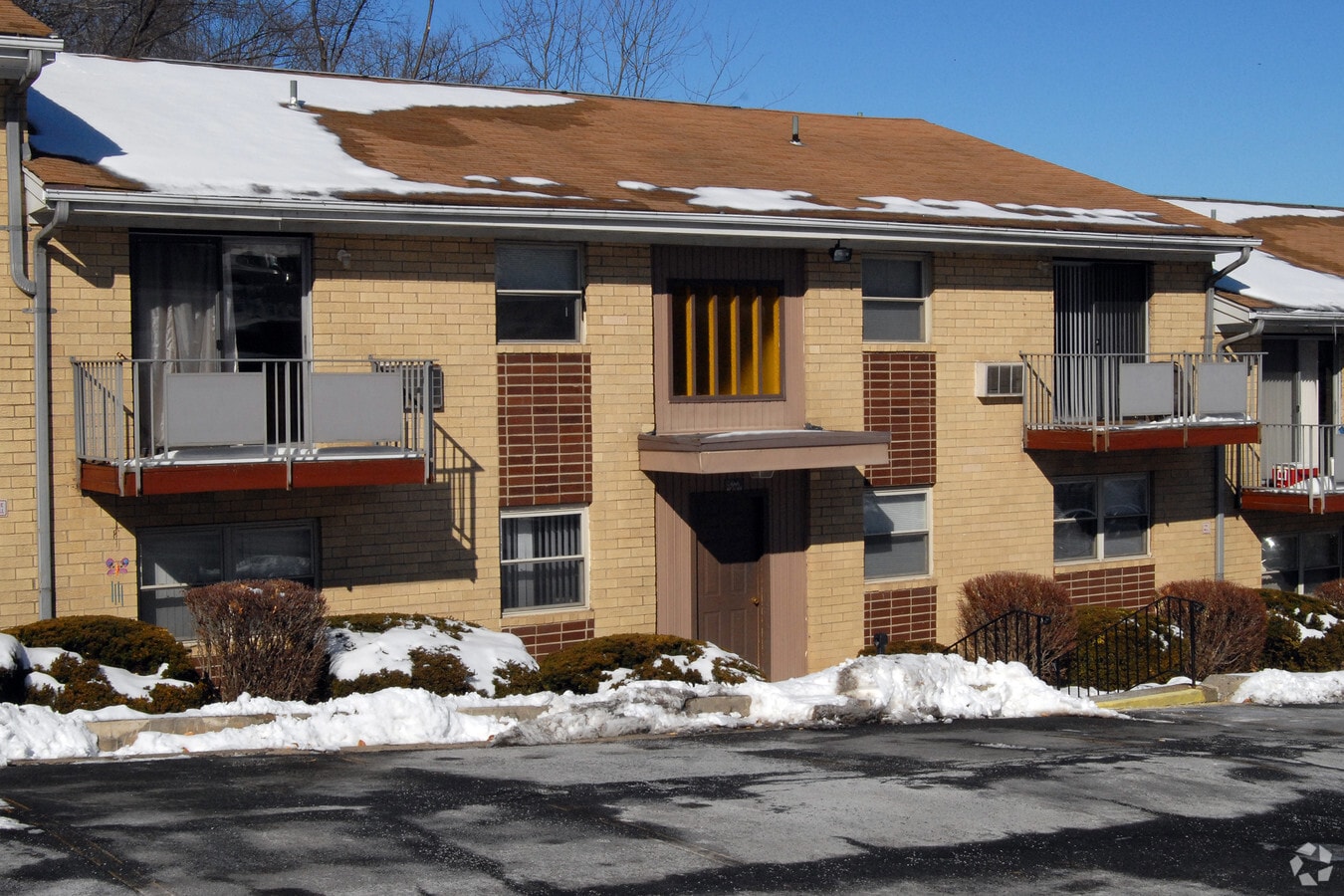 Photo - Burgundy Gardens Apartments