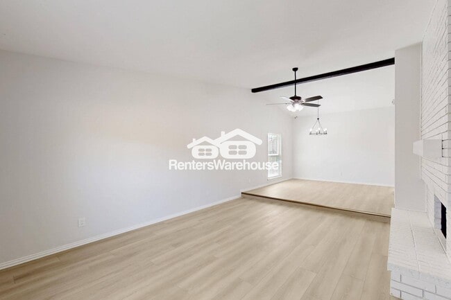 Photo - 6407 Green Oaks Dr
