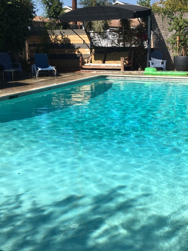 Photo - 5907 Craner Ave House