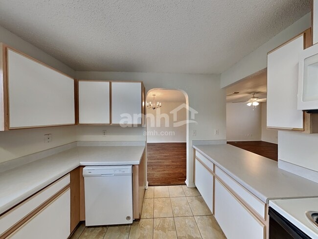 10703 Juniper Pass