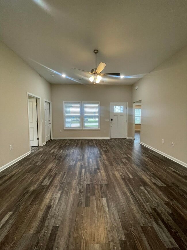 Photo - 2204 3rd Ave