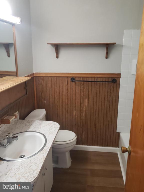 Photo - 244 W Clayton Ave