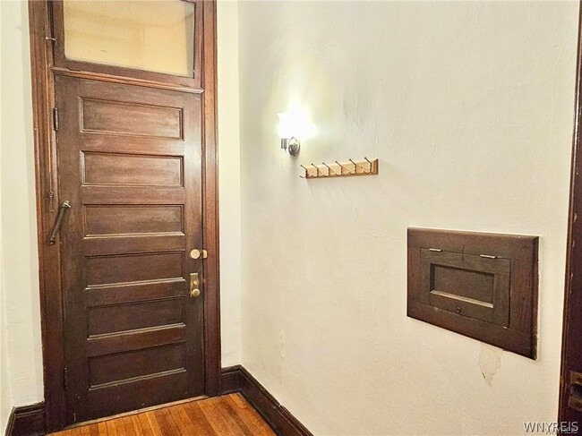 Photo - 242 Bryant St