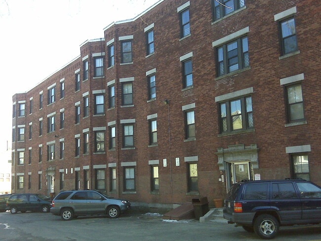 Exterior - 38 Salem St Unit 10 Rental