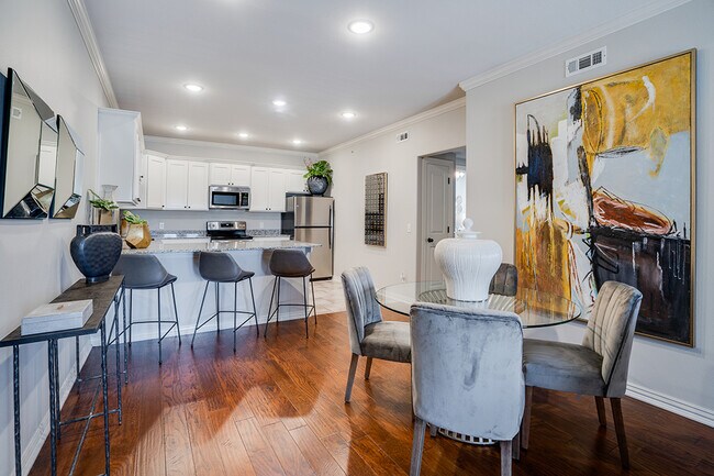 River Rock - 2 Bed / 2 Bath - 1,024 Sq.Ft.